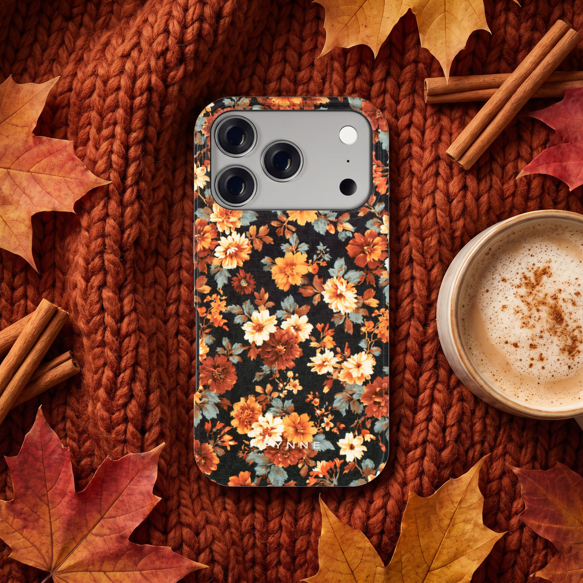 Herfstbloei hoesje op een iPhone 17 Pro, uit The Fall Collection