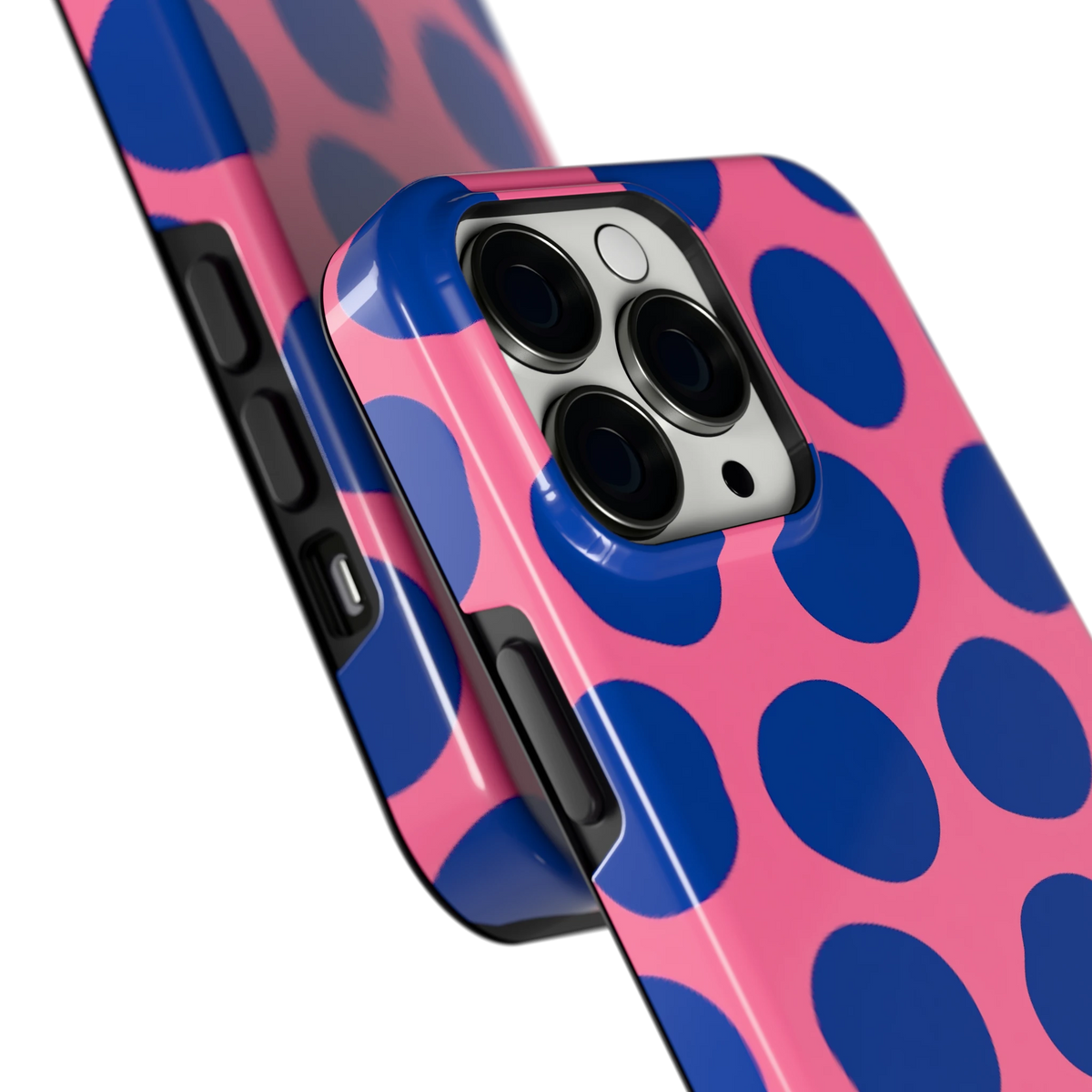 Grote blauwe stippen hoesje voor iPhone 13 Pro, close-up