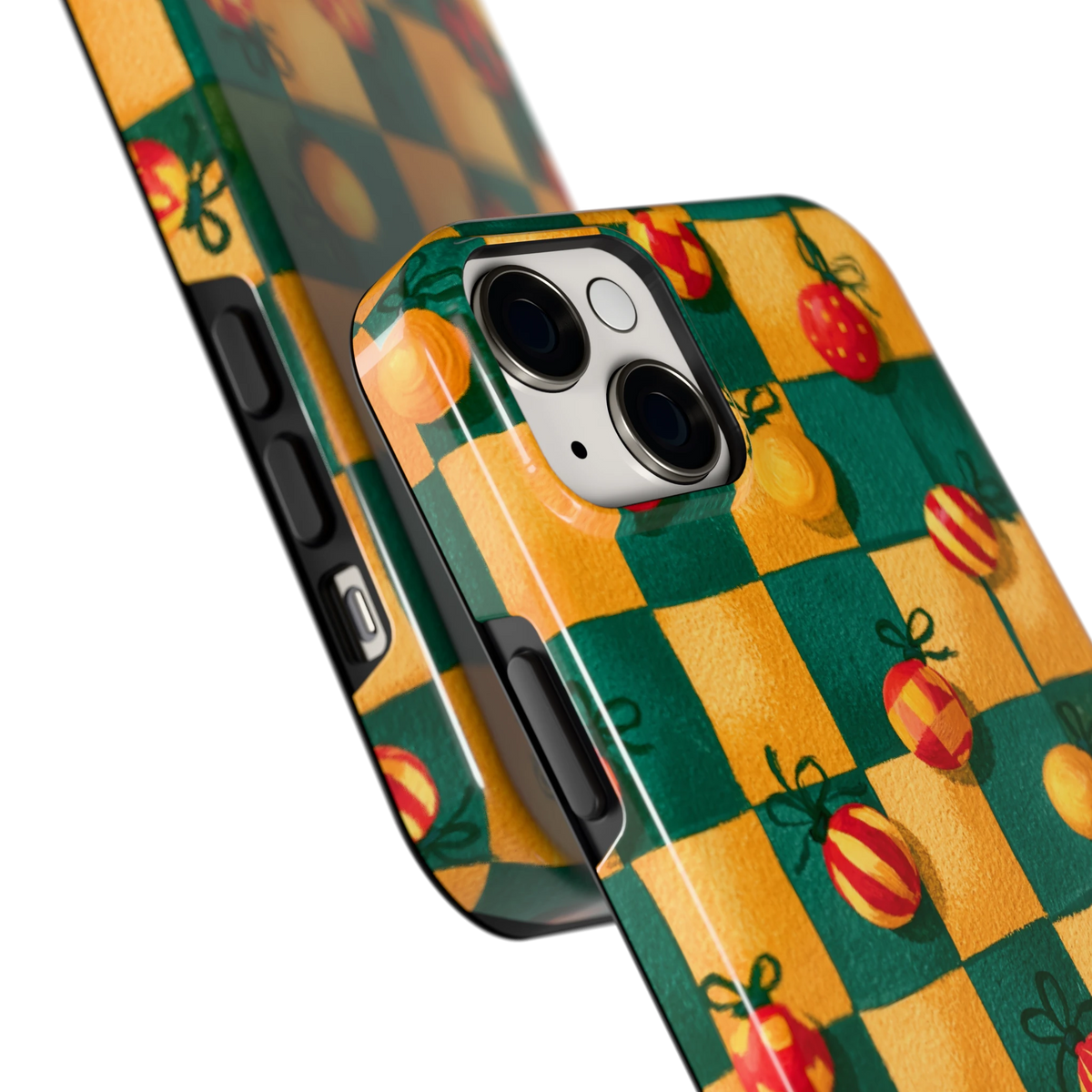 Geblokte Kerstballen hoesje voor iPhone 14 Plus, close-up