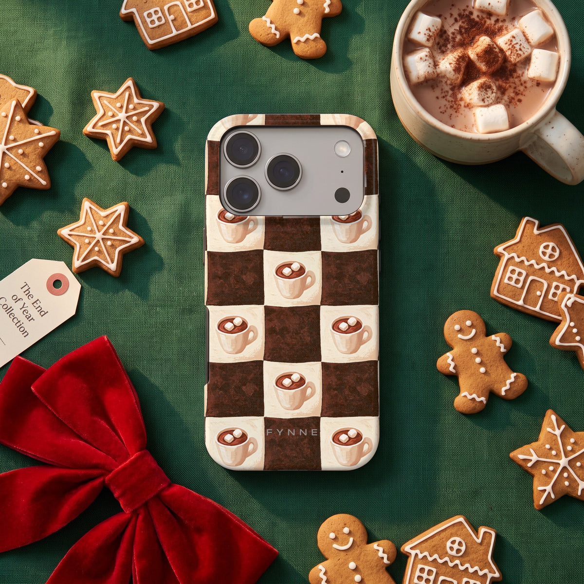 Cacao Dambord hoesje op een iPhone 17 Pro, uit The End of Year Collection