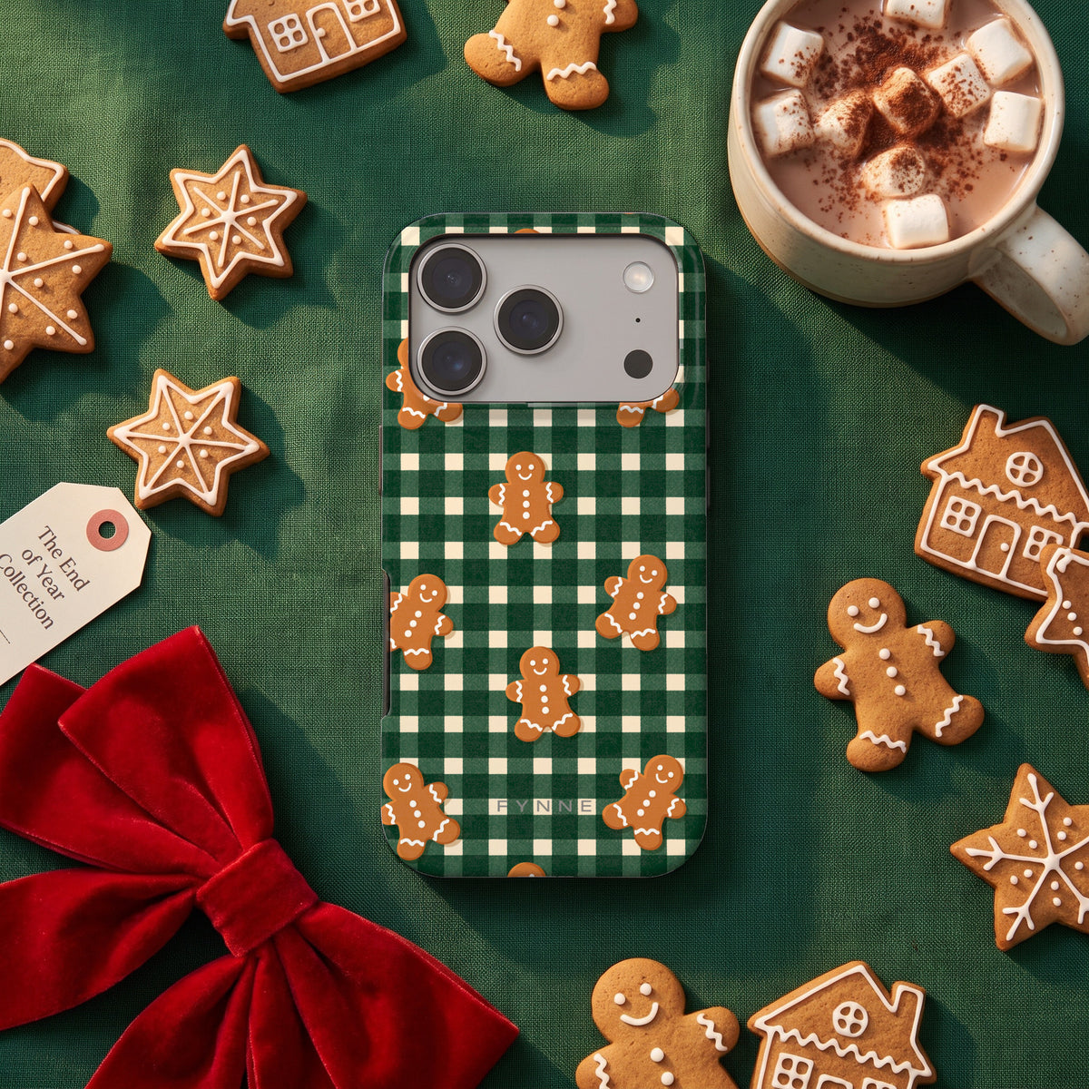 Peperkoek Ruit hoesje op een iPhone 17 Pro, uit The End of Year Collection