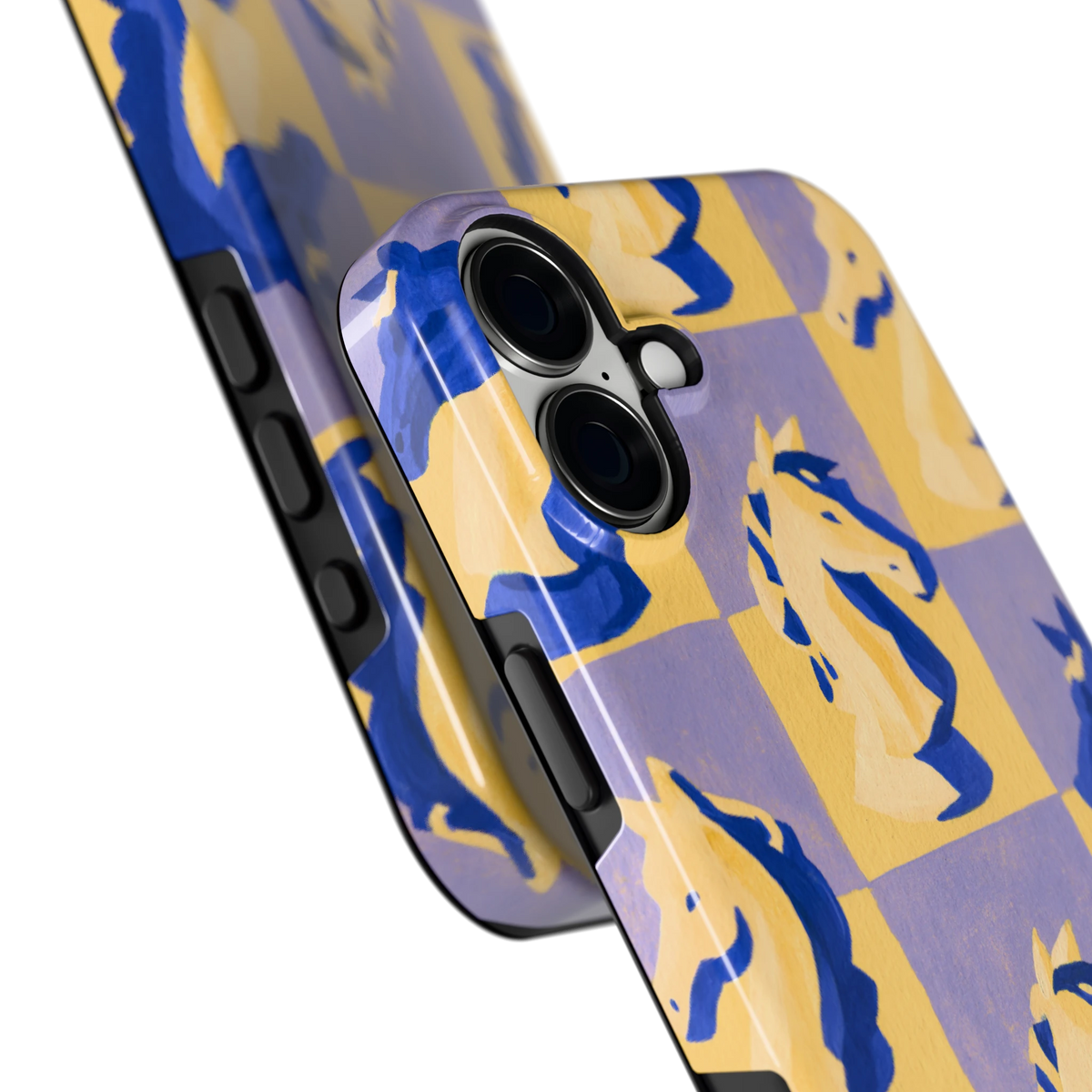 Schaakpaarden Dambord hoesje voor iPhone 16 Plus, close-up