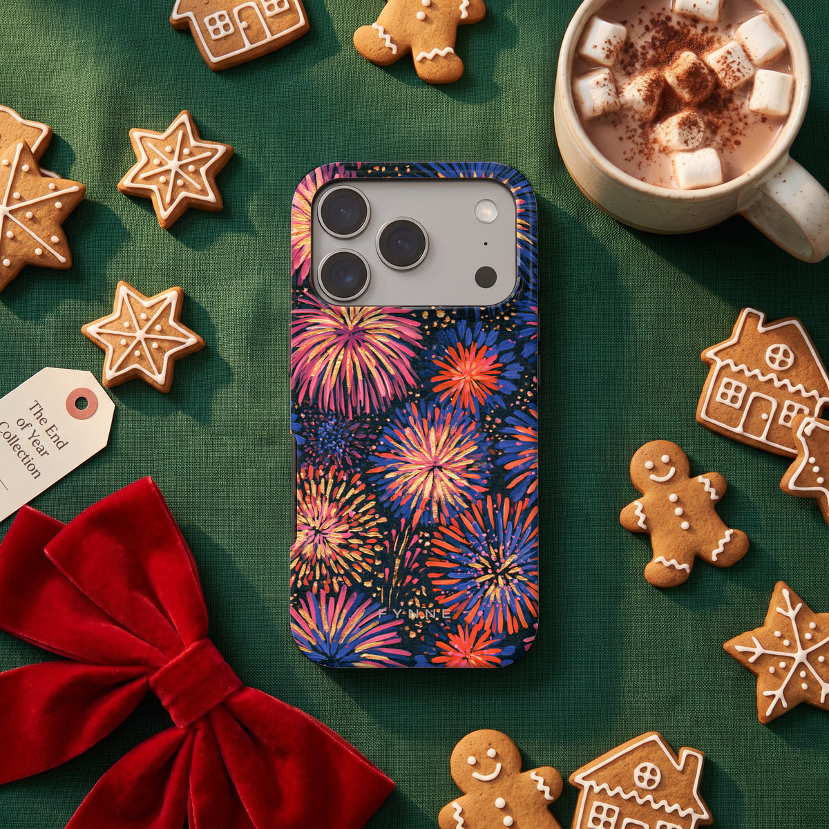 Beschilderd vuurwerk hoesje op een iPhone 17 Pro, uit The End of Year Collection