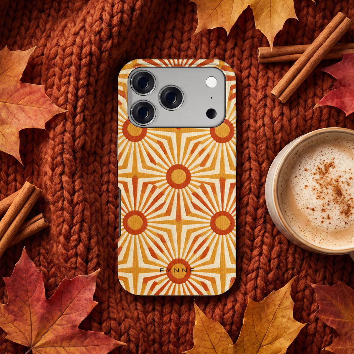 Retro Zonnestralen hoesje op een iPhone 17 Pro, uit The Fall Collection